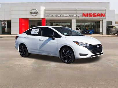New 2025 Nissan Versa SR w/ Trunk Package