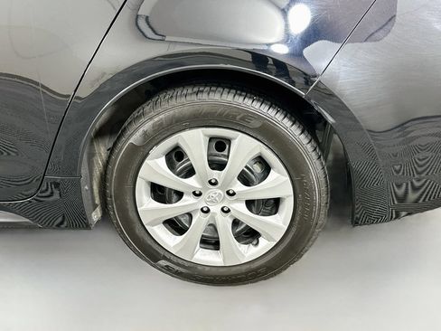 Used 2024 Toyota Corolla LE FWD image 29