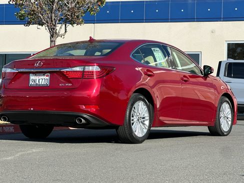 Used 2014 Lexus ES 350 w/ Premium Package FWD image 4