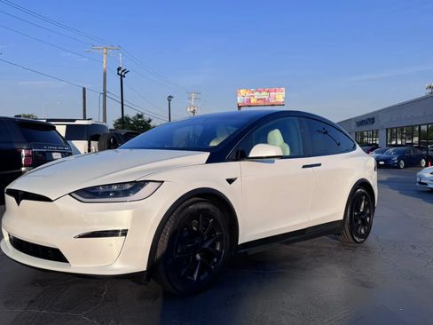 Used 2022 Tesla Model X AWD/4WD image 7