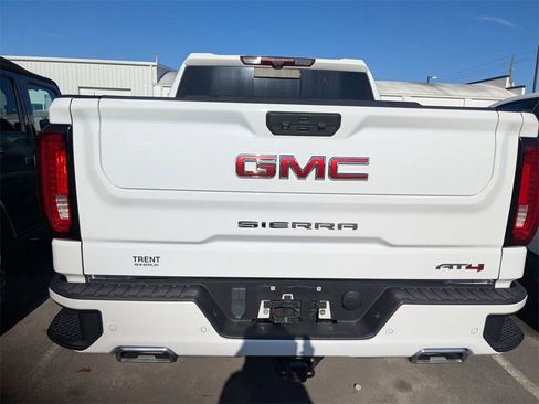Certified 2023 GMC Sierra 1500 AT4 w/ Technology Package image 9