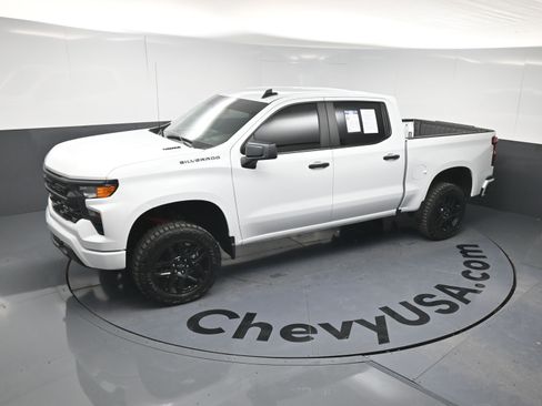 Used 2025 Chevrolet Silverado 1500 Custom w/ Turbomax Blackout Package AWD/4WD image 30