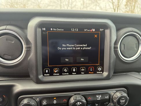 Certified 2023 Jeep Wrangler Sahara w/ Cold Weather Group image 22