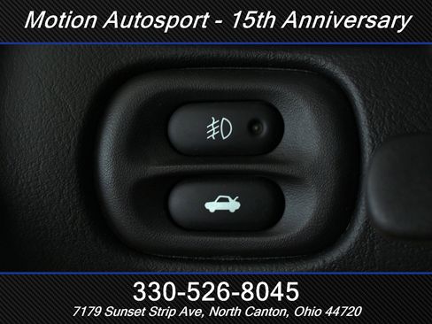 Used 2004 Chevrolet Corvette Convertible w/ Preferred Equipment Group RWD image 22