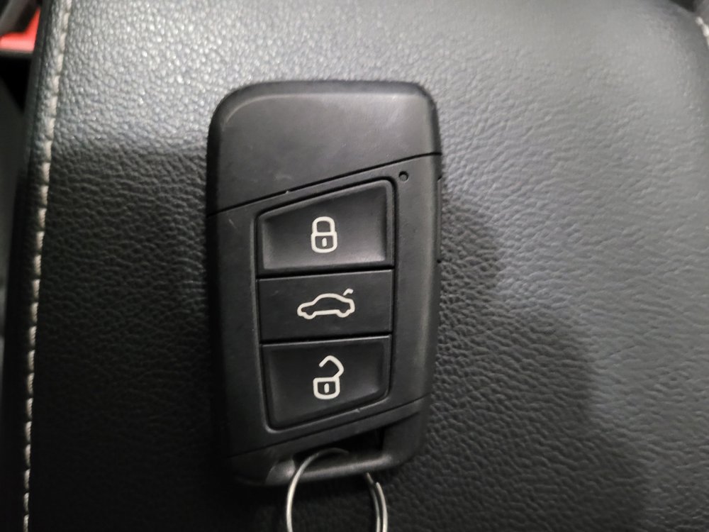 Used 2022 Volkswagen Taos S AWD/4WD image 32
