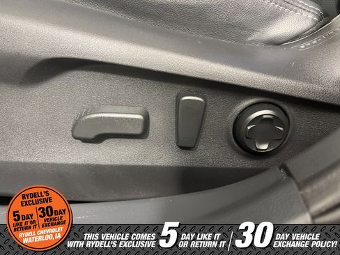 Used 2023 Subaru Outback Limited image 16