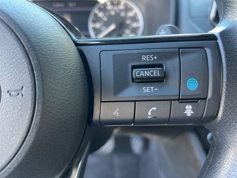 Used 2023 Nissan Rogue SV image 13