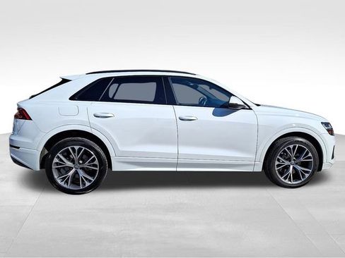 Used 2020 Audi Q8 Premium image 7