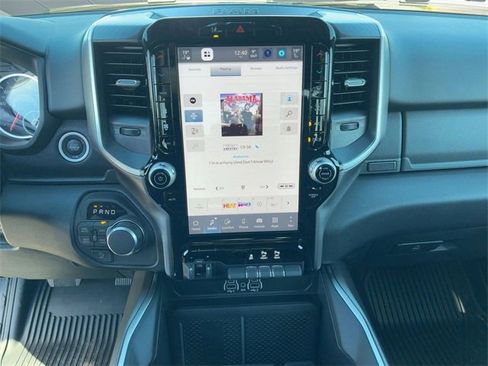 New 2026 RAM 1500 4x4 Crew Cab image 21