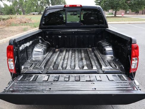 Used 2014 Nissan Frontier SV AWD/4WD image 14