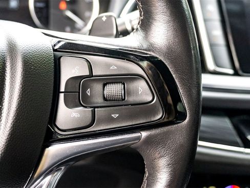 Used 2024 Buick Enclave Premium image 20