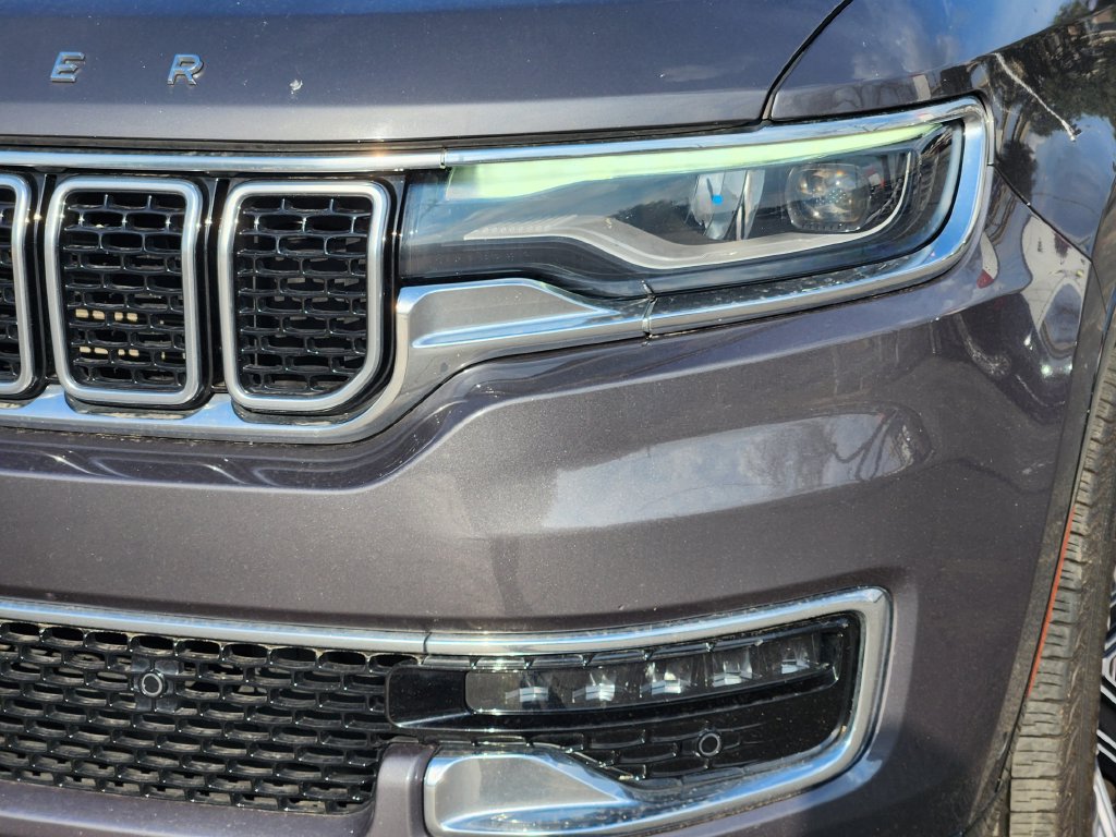 Used 2024 Jeep Wagoneer Series II w/ Flexible Seating Group AWD/4WD image 8