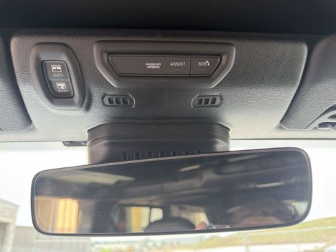 Used 2020 Jeep Wrangler Unlimited Sahara AWD/4WD image 33