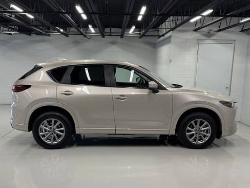 Used 2025 MAZDA CX-5 AWD 2.5 S w/ Preferred Package image 7