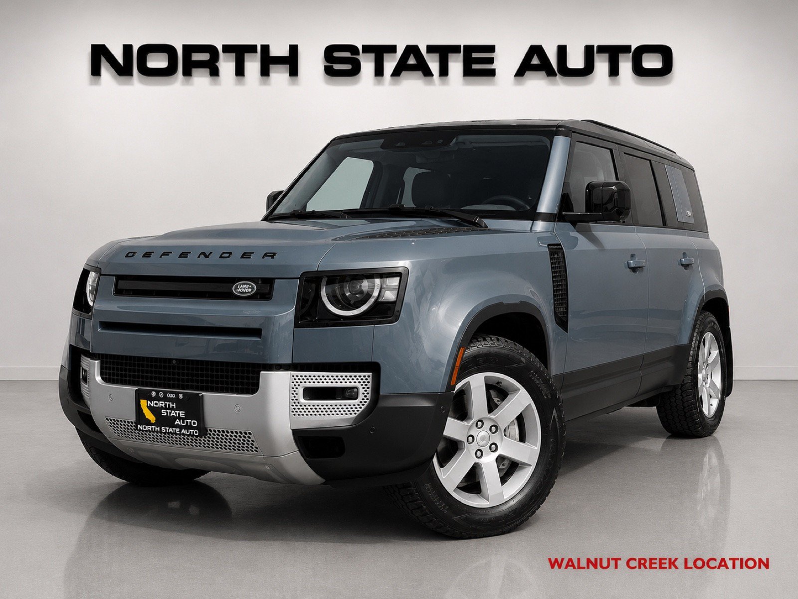 Used 2022 Land Rover Defender 110 SE AWD/4WD image 1