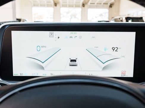 New 2025 Hyundai Ioniq 6 SE RWD image 13