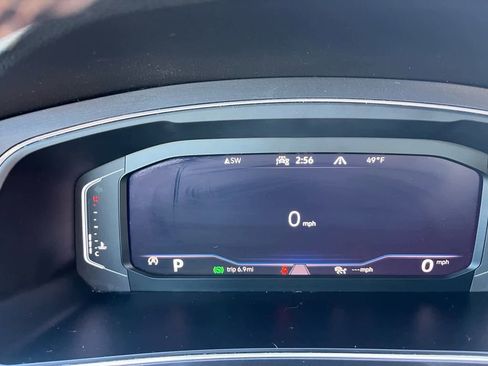 Used 2021 Volkswagen Tiguan S image 28