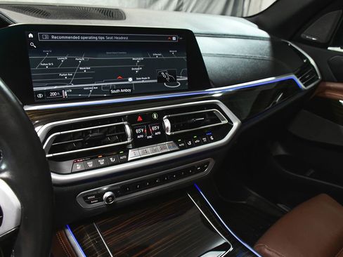 Used 2021 BMW X5 M50i w/ Premium Package AWD/4WD image 45