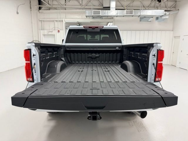 Certified 2026 Chevrolet Silverado 3500 High Country w/ High Country Premium Package AWD/4WD image 23