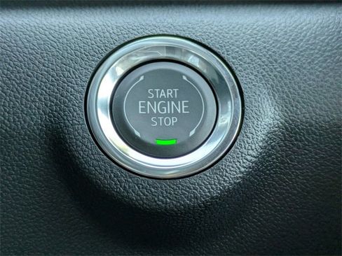 New 2026 GMC Terrain AT4 w/ LPO, Black Badging Package image 33