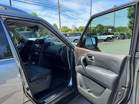 Used 2024 Nissan Armada Platinum w/ Captain's Chairs Package AWD/4WD image 16