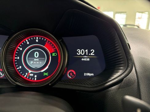 Used 2019 Aston Martin DB11 Coupe image 68