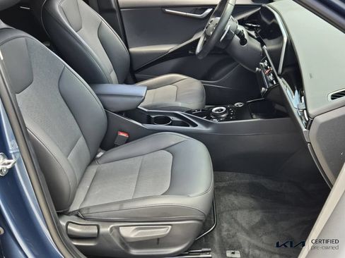 Certified 2024 Kia Niro Wind FWD image 17