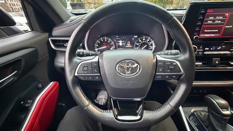 Used 2021 Toyota Highlander XSE AWD/4WD image 31