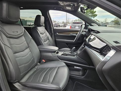Used 2022 Cadillac XT6 Premium Luxury w/ Platinum Package image 20