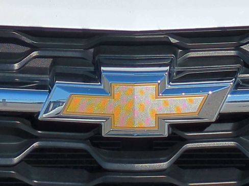 Used 2024 Chevrolet Trax LT w/ Driver Confidence Package image 8