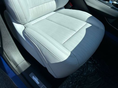 Used 2024 Cadillac Lyriq Sport AWD/4WD image 38