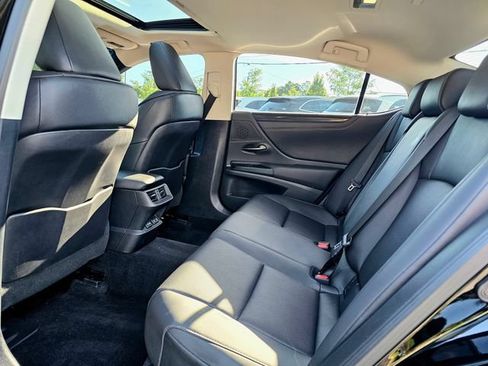Used 2021 Lexus ES 250 w/ Premium Package AWD/4WD image 21