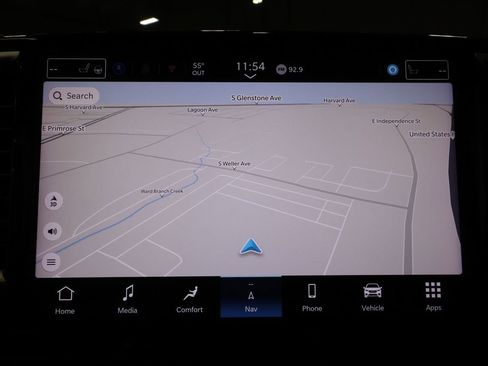 Used 2025 Chrysler Pacifica Limited FWD image 13