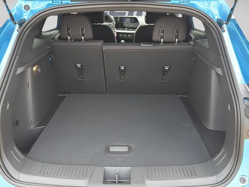 New 2026 Chevrolet Trax RS FWD image 29