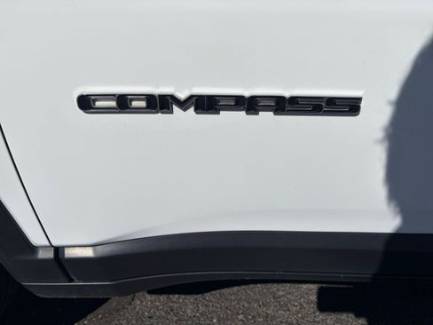 Used 2024 Jeep Compass Limited AWD/4WD image 24
