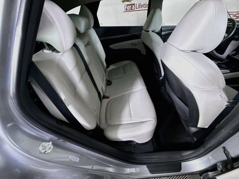 Certified 2024 Hyundai Tucson Limited AWD/4WD image 31