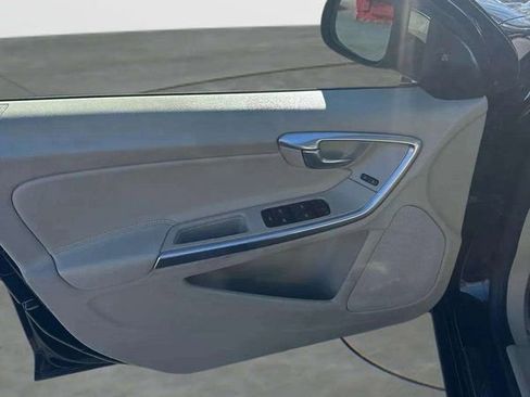 Used 2015 Volvo S60 T5 Premier image 22