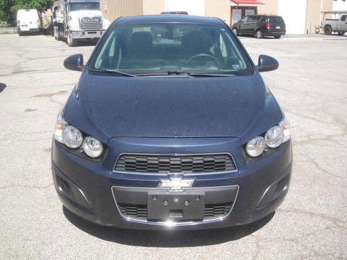 Used 2015 Chevrolet Sonic LS FWD image 2