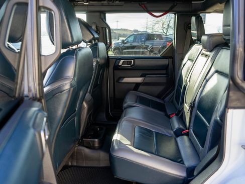 Used 2021 Ford Bronco Outer Banks image 12