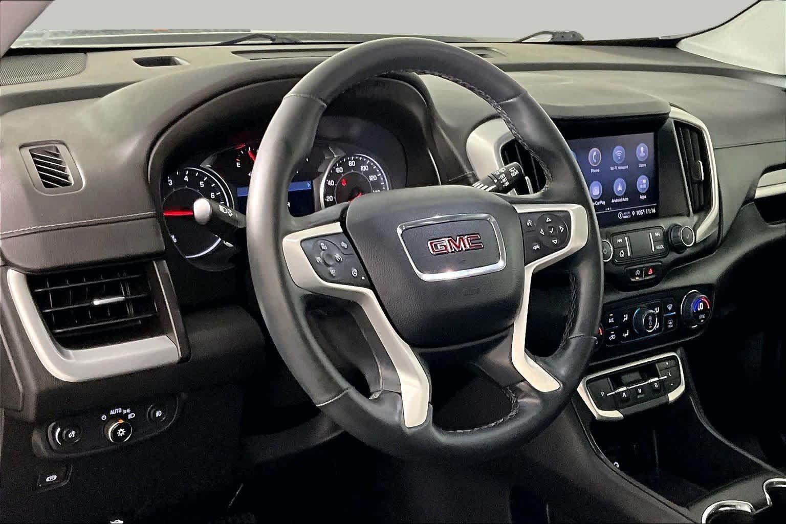 Used 2024 GMC Terrain SLT AWD/4WD image 16