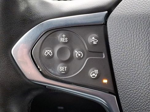 Used 2023 Chevrolet Traverse LT AWD/4WD image 22