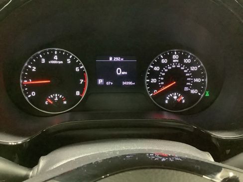 Used 2021 Kia Seltos EX image 13