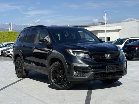 Used 2022 Honda Pilot TrailSport image 2