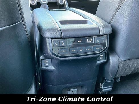 Used 2024 Toyota Grand Highlander AWD image 10