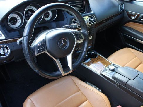 Used 2015 Mercedes-Benz E 550 Cabriolet image 7