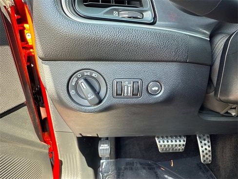 Used 2018 Dodge Challenger T/A image 26