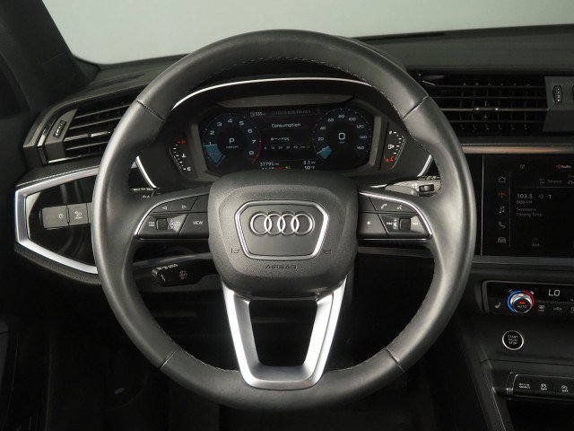 Used 2023 Audi Q3 quattro 2.0T Premium w/ Black Optic Sport Package AWD/4WD image 15