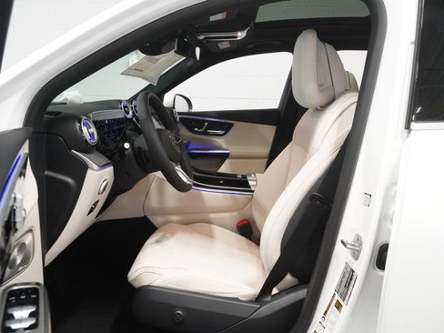 New 2027 Mercedes-Benz GLC 300 4MATIC image 14