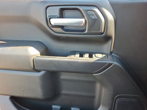 Used 2022 Chevrolet Silverado 1500 Custom RWD image 22
