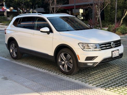 Used 2020 Volkswagen Tiguan SEL image 5